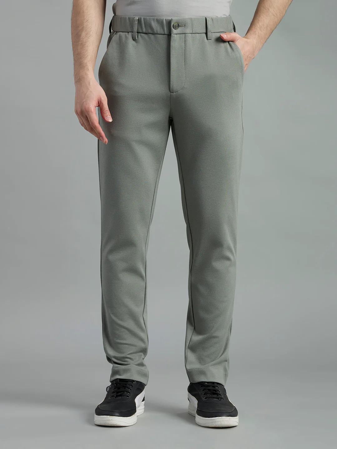 Stretchable Knit Stride Trousers - Image 10