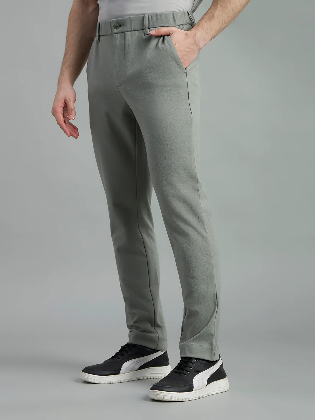 Stretchable Knit Stride Trousers - Image 13