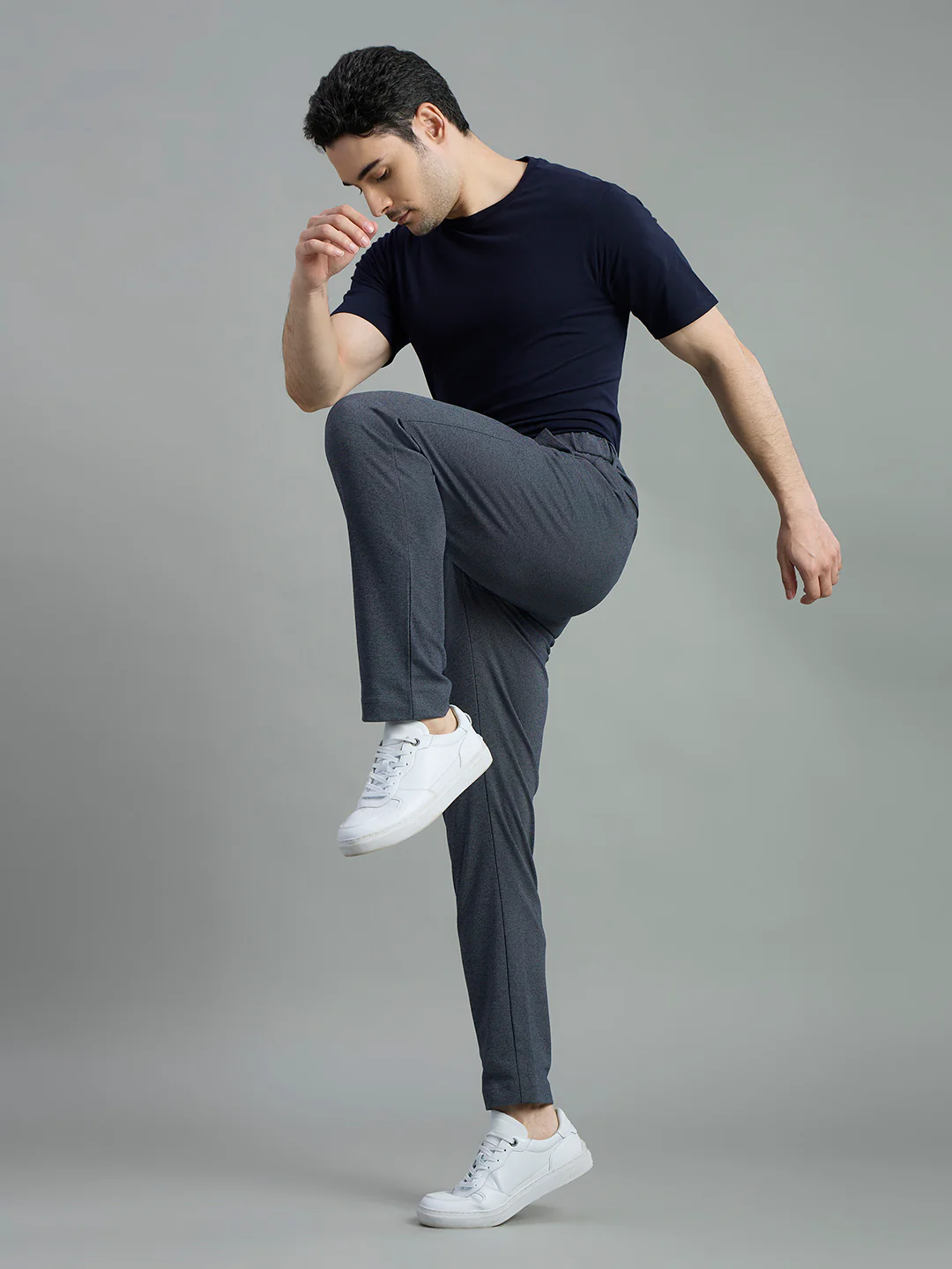 Stretchable Knit Stride Trousers - Image 8